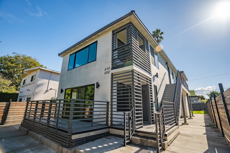 528 Westminster Ave, Venice, CA for sale - Building Photo - Image 1 of 25