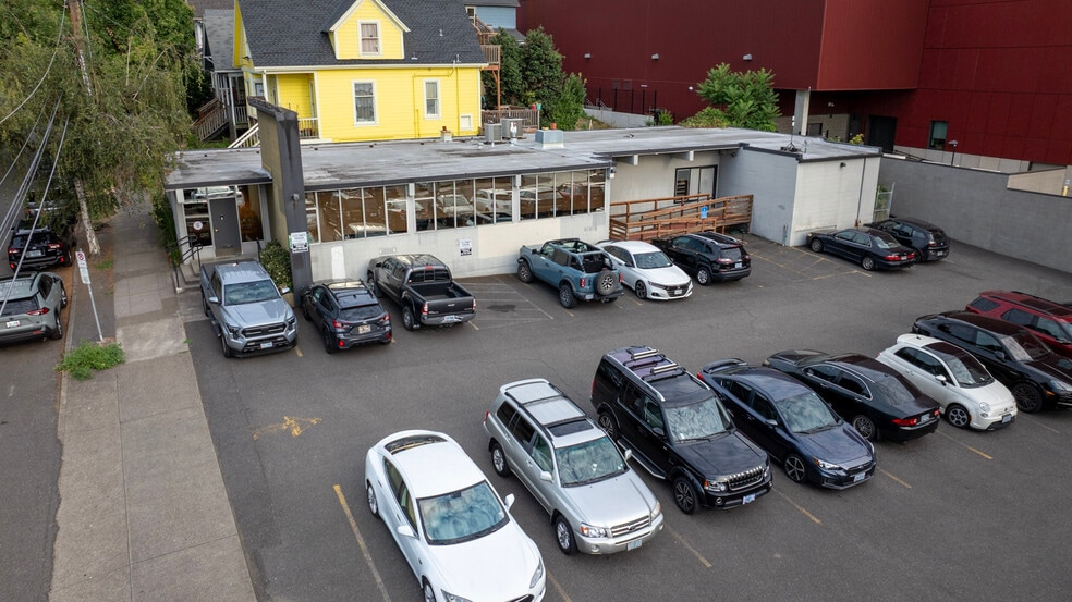 1717 SW Madison St, Portland, OR for lease - Building Photo - Image 1 of 6