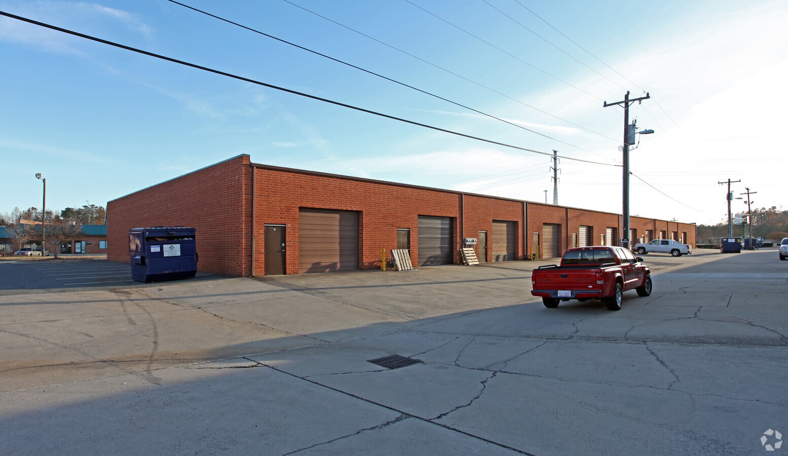 6132 Brookshire Blvd, Charlotte, NC 28216