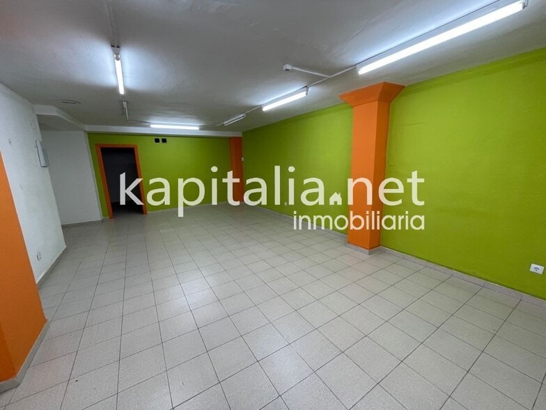 Retail in València, Valencia for lease - Building Photo - Image 3 of 6