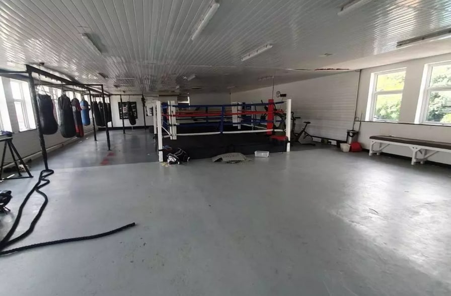 Leys Rd, Brierley Hill for sale - Interior Photo - Image 3 of 7