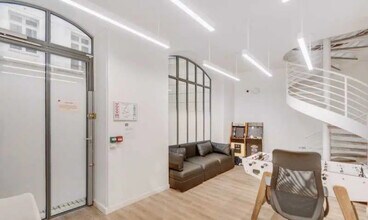 65 Rue D'Anjou, Paris for lease Interior Photo- Image 1 of 2