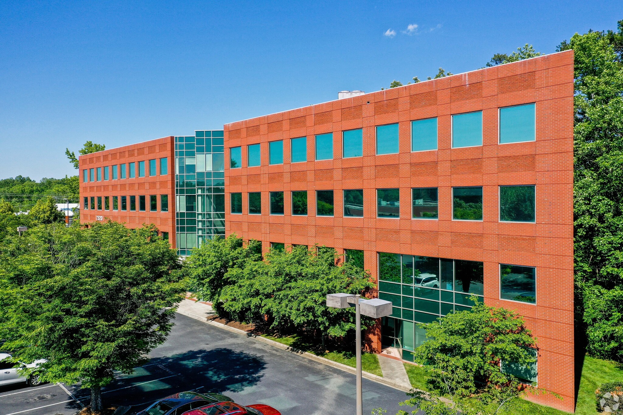 7500 E Independence Blvd, Charlotte, NC for lease Building Photo- Image 1 of 12