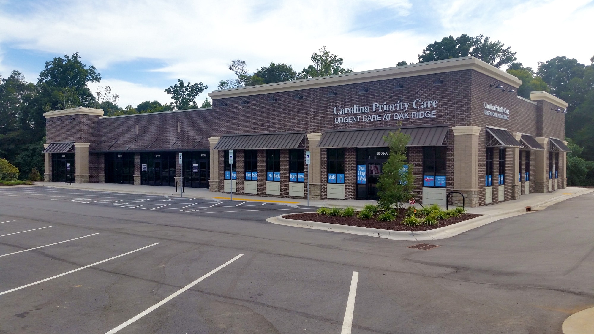 8001 Marketplace Dr, Oak Ridge, NC for lease Interior Photo- Image 1 of 3