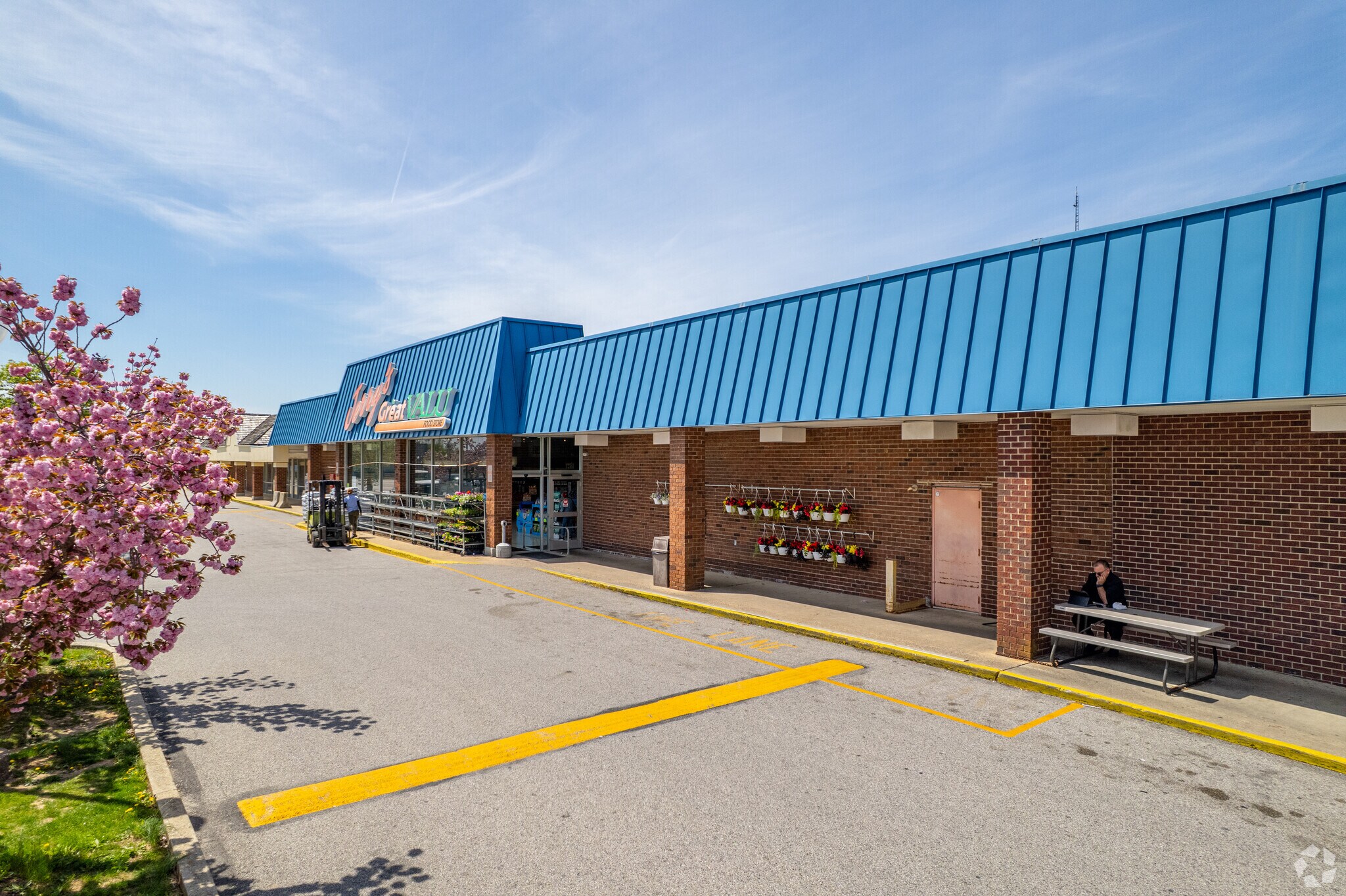 1 Dairyland Sq, Red Lion, PA for sale Primary Photo- Image 1 of 1