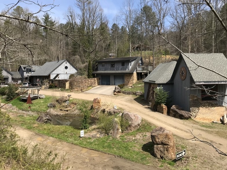 248 Buckhorn Rd, Gatlinburg, TN 37738