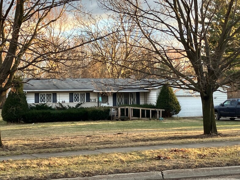 4342 E Court St, Burton, MI for sale - Building Photo - Image 3 of 6