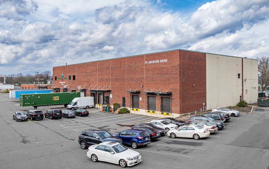 70 Jackson Dr, Cranford, NJ for lease - Building Photo - Image 1 of 17