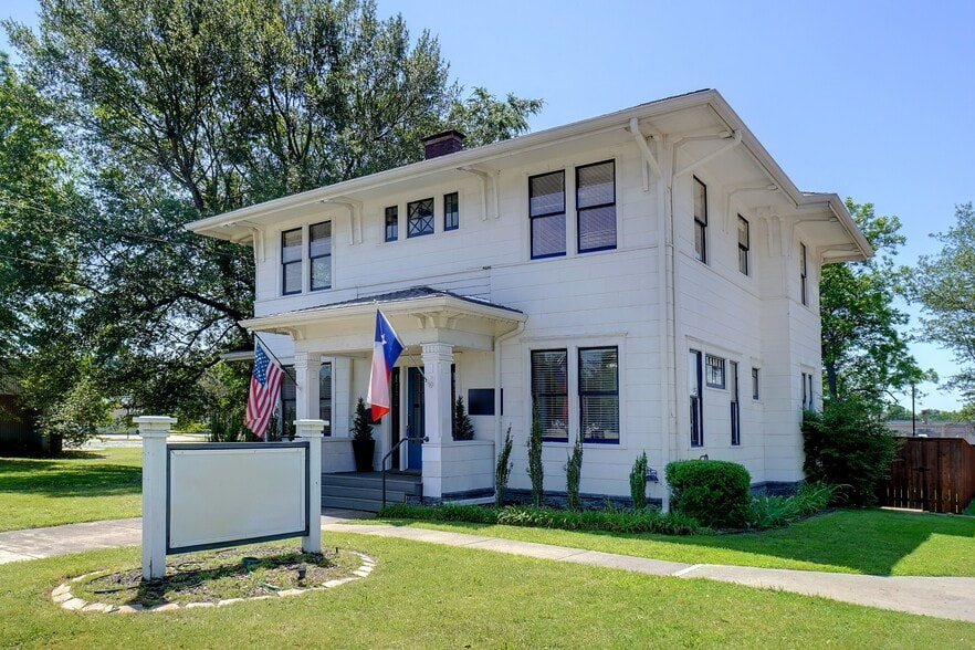 1116 Lamar Ave, Paris, TX for sale - Building Photo - Image 2 of 34