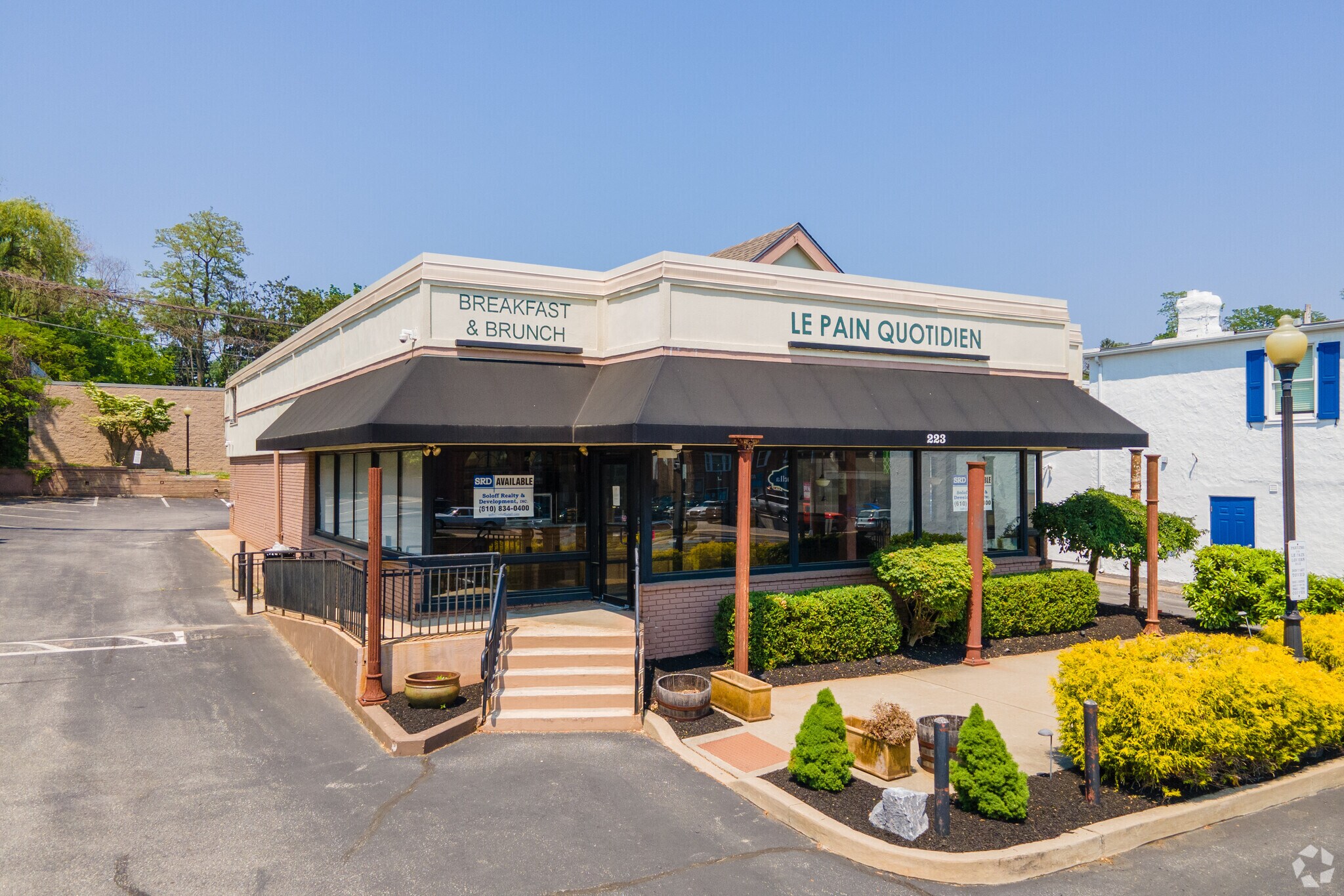 223 E Lancaster Ave, Wayne, PA for sale Building Photo- Image 1 of 1