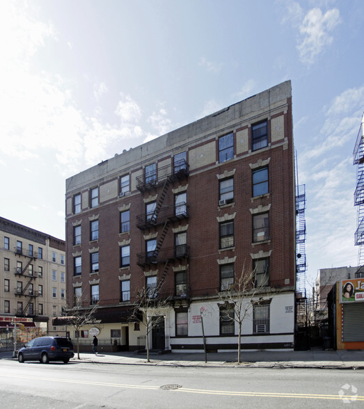 566 E 187th St, Bronx, NY for sale - Primary Photo - Image 1 of 1