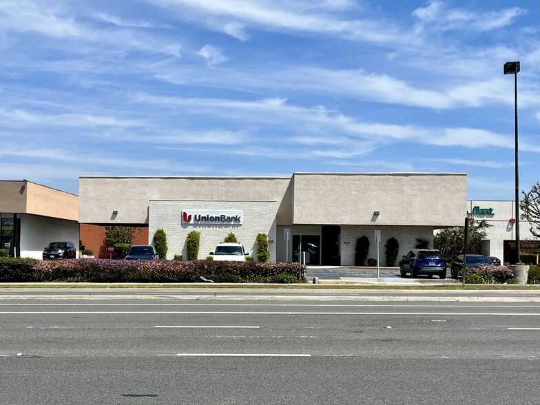 24030 Hawthorne Blvd, Torrance, CA for lease - Building Photo - Image 1 of 3