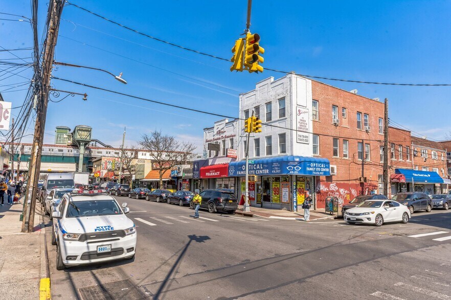 4023 Junction Blvd, Corona, NY for sale - Primary Photo - Image 1 of 1