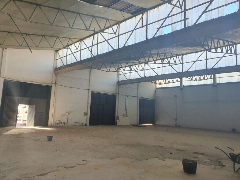 Industrial in SEVILLA for lease - Building Photo - Image 1 of 11
