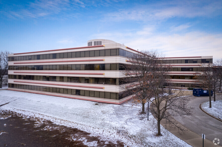 1411 Lake Cook Rd, Deerfield, IL for sale - Building Photo - Image 3 of 7