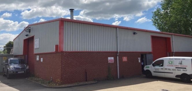 17 Lythalls Ln, Coventry for sale - Primary Photo - Image 1 of 1