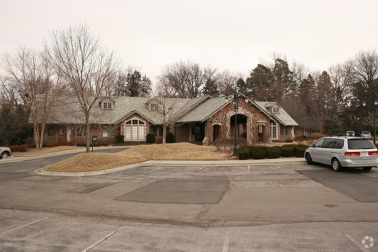 825 N 90th St, Omaha, NE for sale - Building Photo - Image 1 of 1