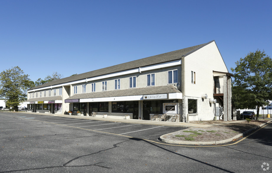 2008 Route 37 E, Toms River, NJ for lease - Primary Photo - Image 1 of 3