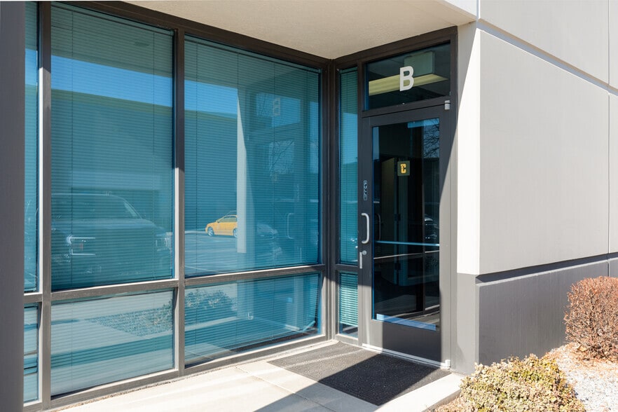 3060 W California Ave, Salt Lake City, UT for lease - Building Photo - Image 2 of 2