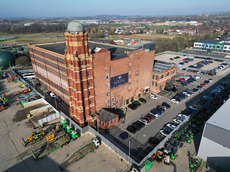 Gordon St, Oldham for lease - Building Photo - Image 1 of 46