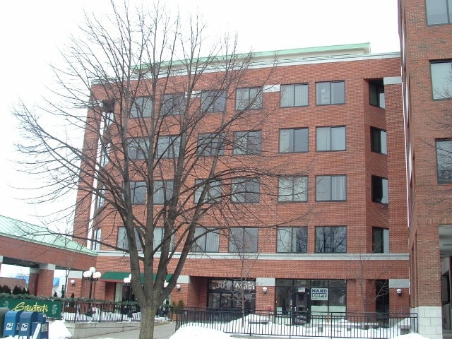 30 Main St, Burlington, VT for lease - Primary Photo - Image 1 of 1