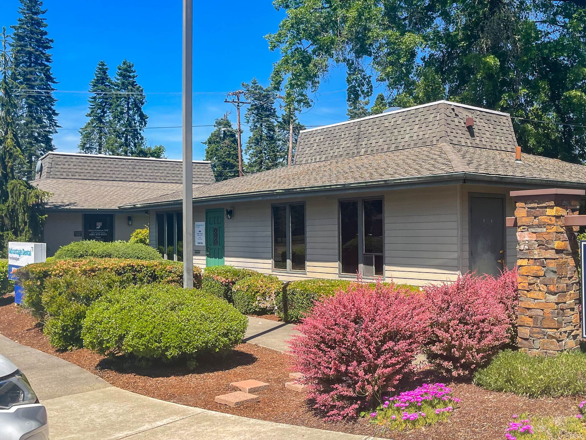 1729 W Harvard Ave, Roseburg, OR for sale Building Photo- Image 1 of 1