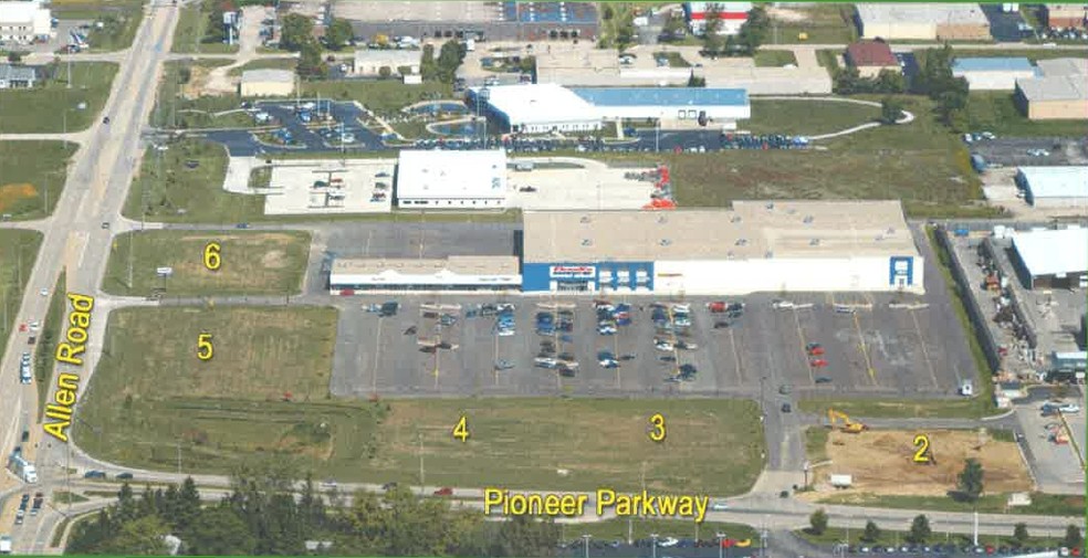 Allen Rd @ Pioneer Pky, Peoria, IL for sale - Primary Photo - Image 1 of 1