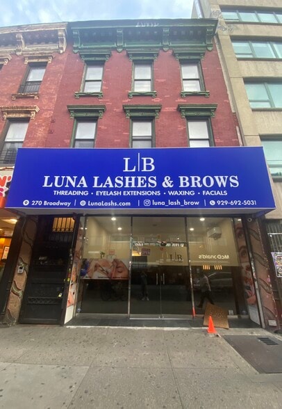 270 Broadway, Brooklyn, NY for lease - Primary Photo - Image 1 of 1