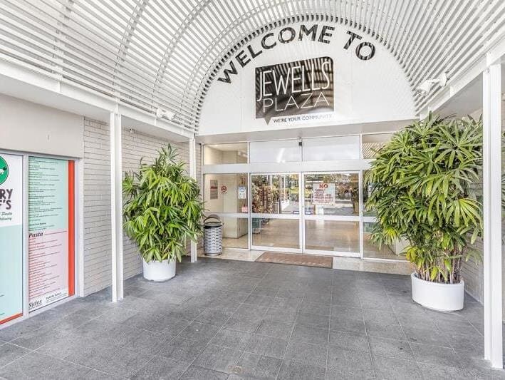 75 Ntaba Rd, Jewells for lease Primary Photo- Image 1 of 3