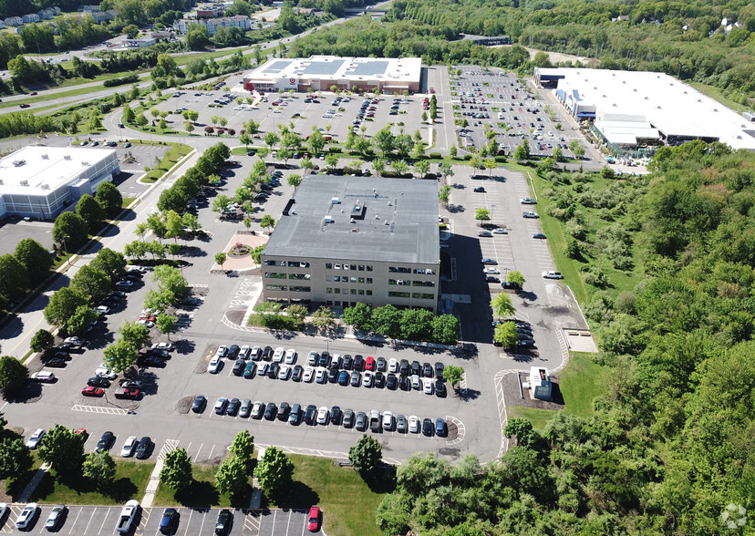 400 Executive Blvd, Southington, CT for lease - Aerial - Image 3 of 7