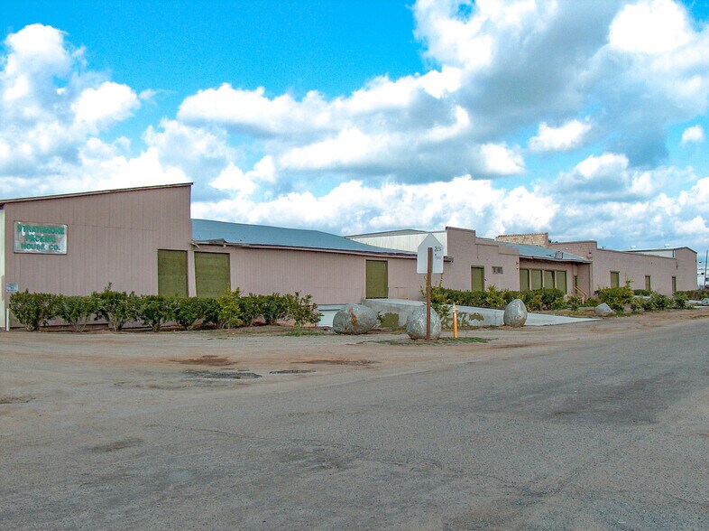 23104 Avenue 198, Strathmore, CA 93267