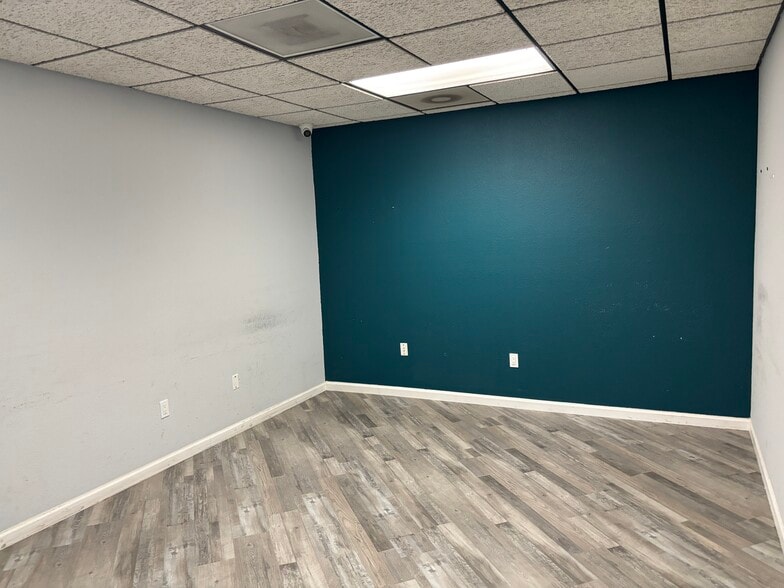 4141 W Bethany Home Rd, Phoenix, AZ for sale - Interior Photo - Image 3 of 16