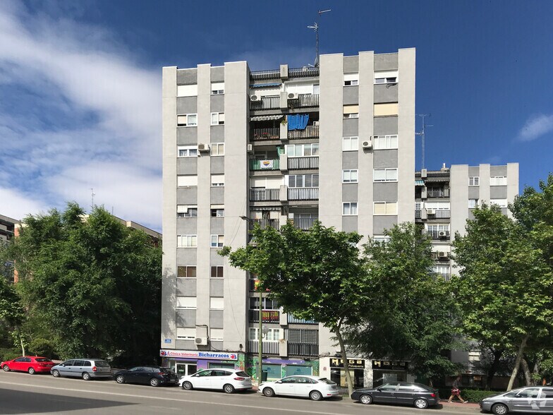 Multifamily in Móstoles, Madrid for sale - Primary Photo - Image 1 of 1