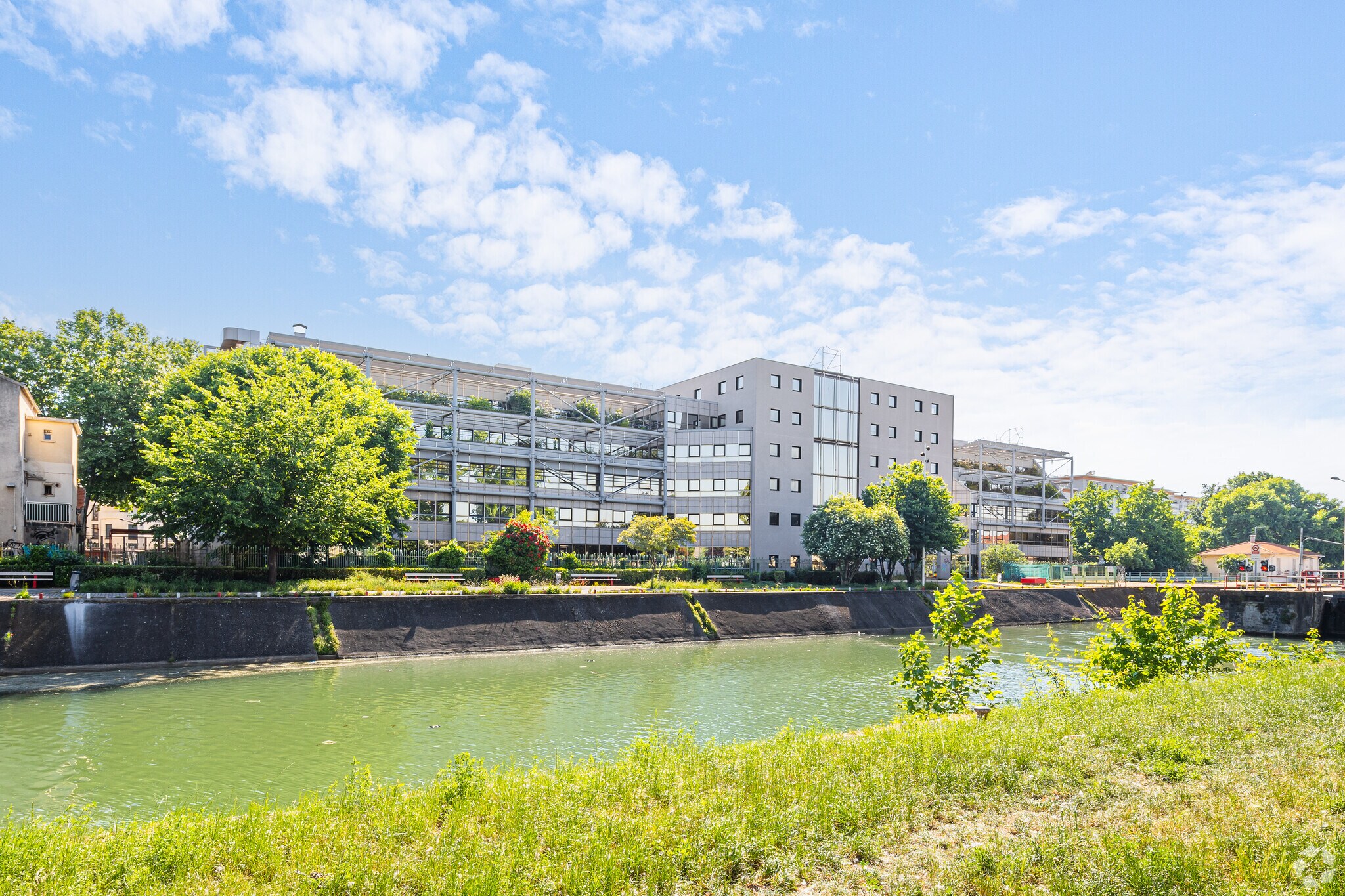 173 Boulevard Félix Faure, Aubervilliers for lease Primary Photo- Image 1 of 5