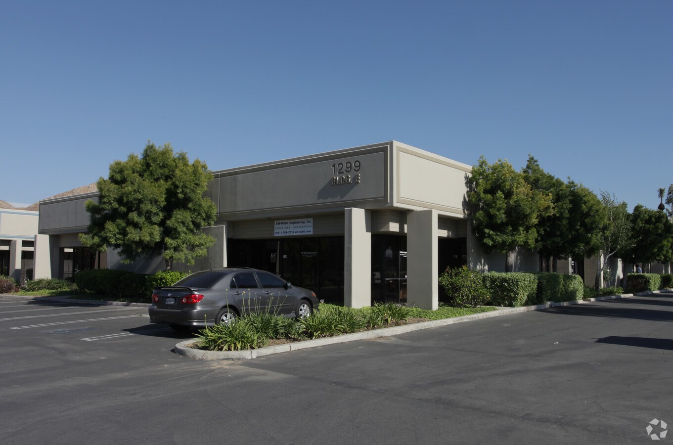 1299 Columbia Ave, Riverside, CA 92507