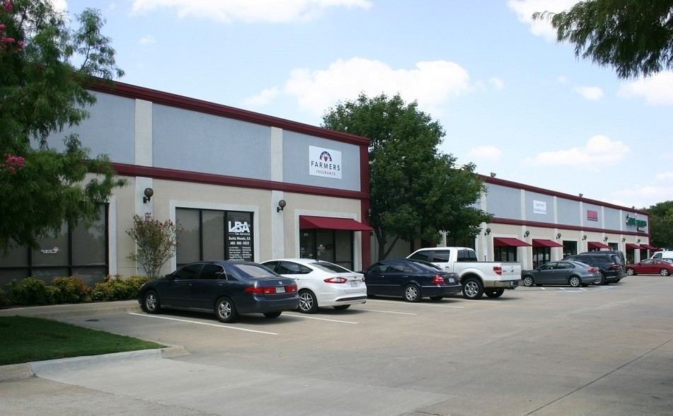 901 N McDonald St, McKinney, TX for lease - Building Photo - Image 2 of 10