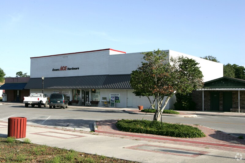 124 Bushnell Plz, Bushnell, FL 33513 Evans Ace Hardware