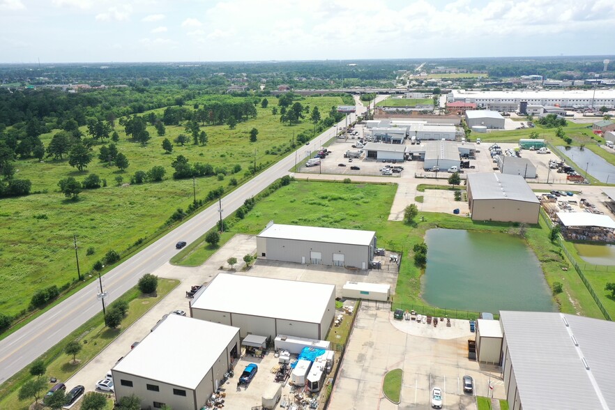 533 Rankin Rd, Houston, TX for lease - Aerial - Image 2 of 3