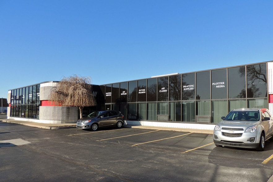 31431 John R Rd, Madison Heights, MI 48071 Shopping Center Madison