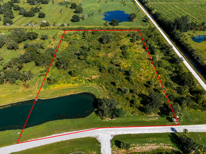 7400 Hidden Hammock Ln, Vero Beach, FL for sale - Aerial - Image 2 of 8