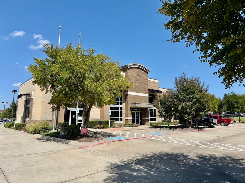 3120 Justin Rd, Highland Village, TX for sale - Building Photo - Image 2 of 7