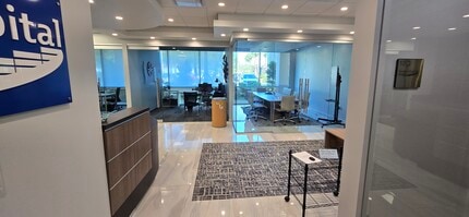 2963 Gulf To Bay Blvd, Clearwater, FL for lease Interior Photo- Image 2 of 16