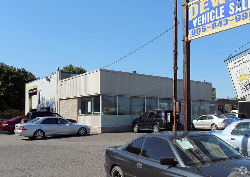 548 Hwy-8, Hamilton, ON for sale - Primary Photo - Image 1 of 1