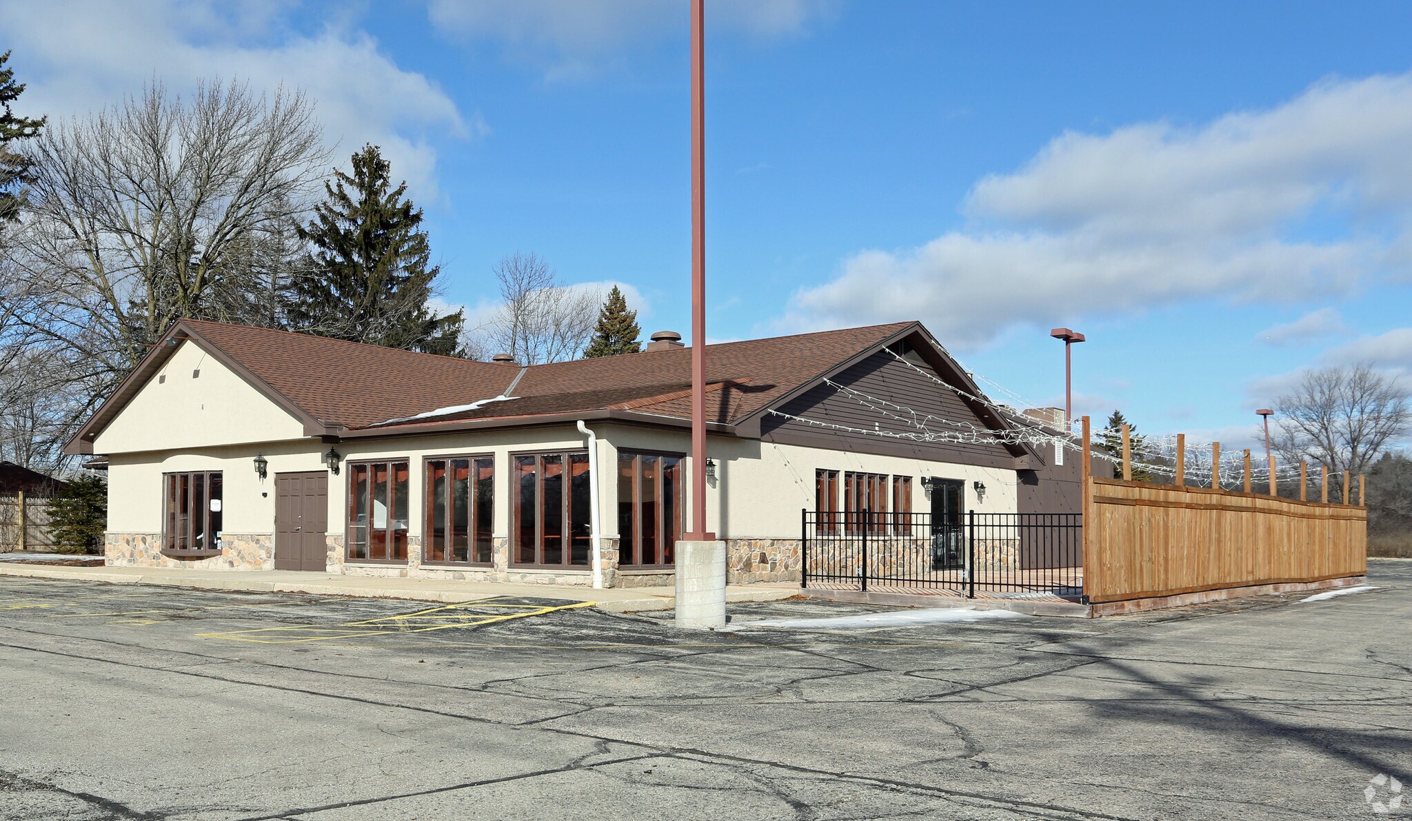 6300 Washington Ave, Racine, WI for sale Primary Photo- Image 1 of 10