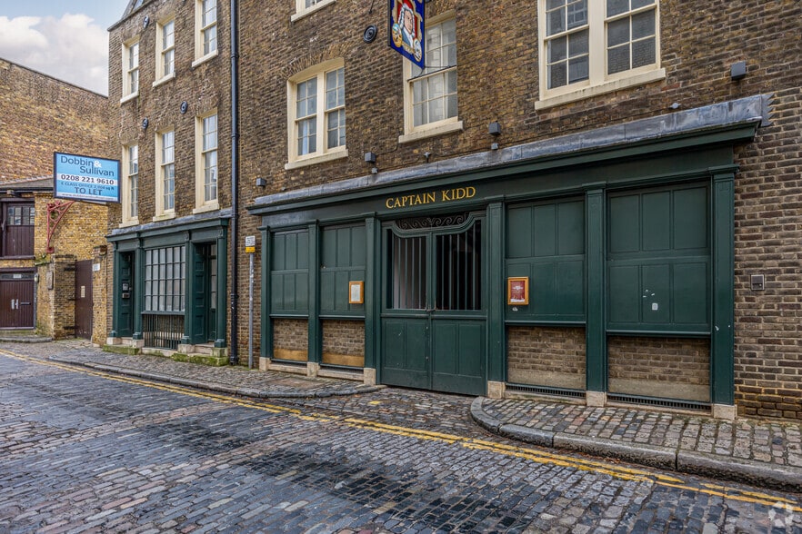 108-110 Wapping High St, London for lease - Building Photo - Image 3 of 3