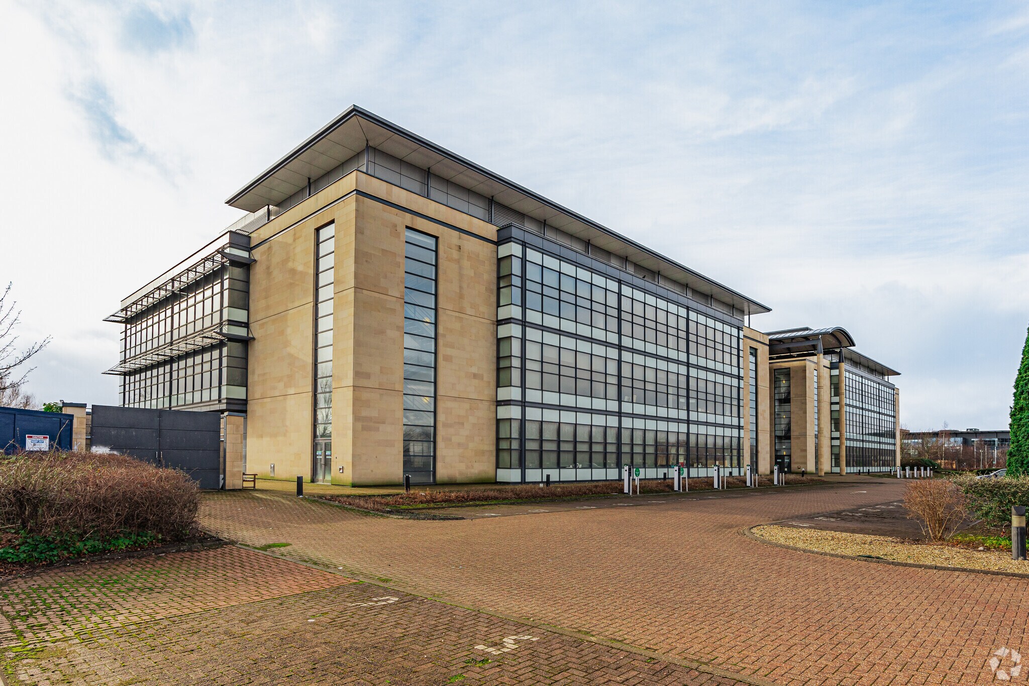 3 Redheughs Av, Edinburgh for lease Primary Photo- Image 1 of 7
