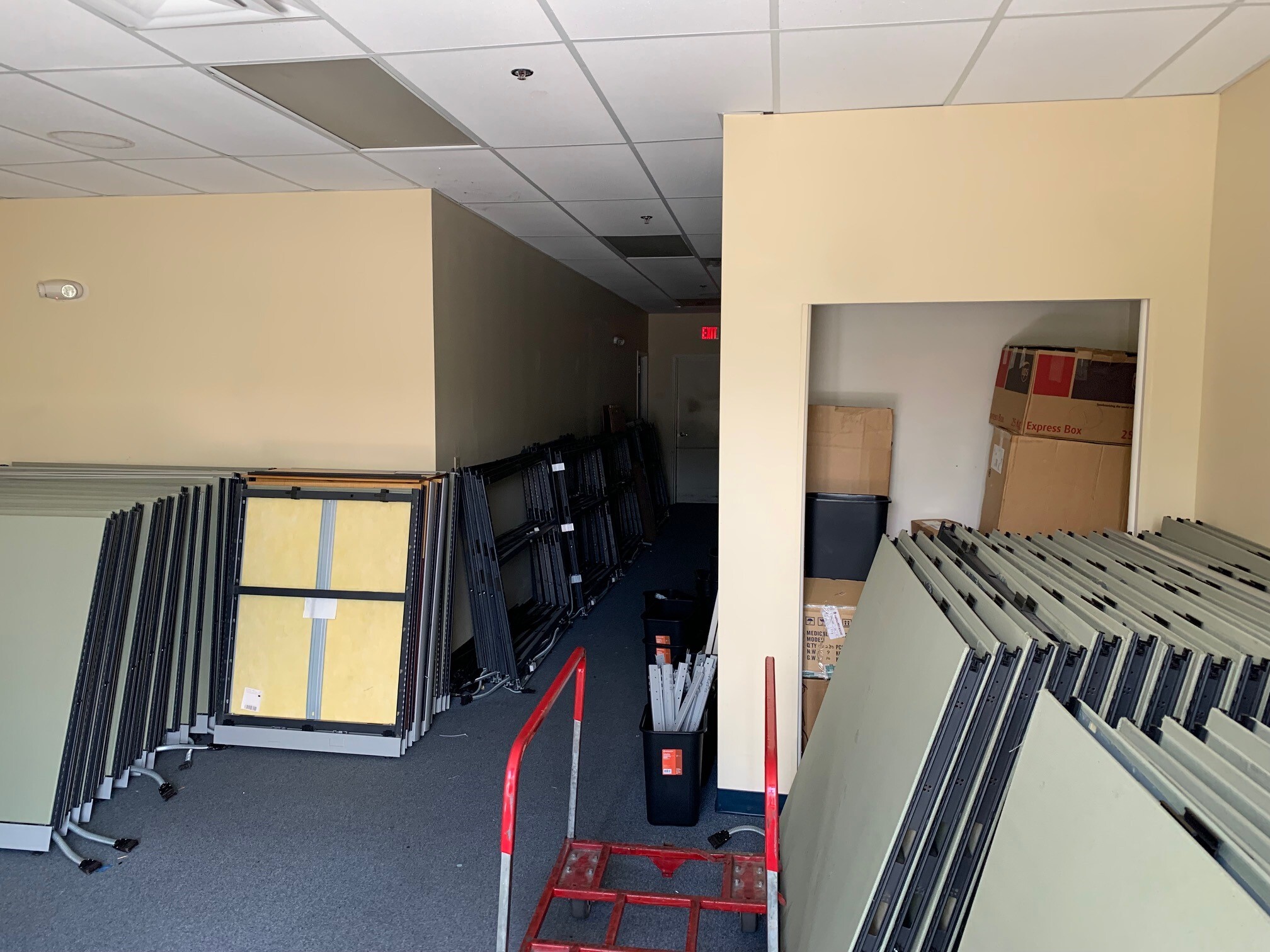 3504 Cragmont Dr, Tampa, FL 33619 Office for Lease
