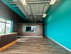 1965 Glynn Ave, Brunswick, GA for lease Interior Photo- Image 1 of 3