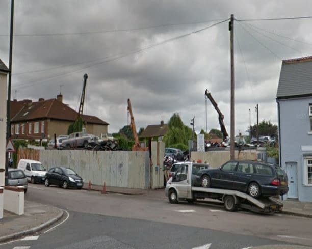 120 Kneller Road, Twickenham for sale Primary Photo- Image 1 of 1