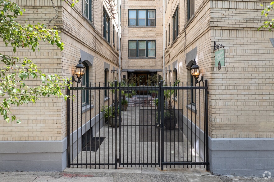 10 NW 20th Ave, Portland, OR for lease - Building Photo - Image 3 of 26